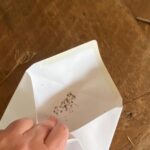 envelop met zelf geoogste zaden

